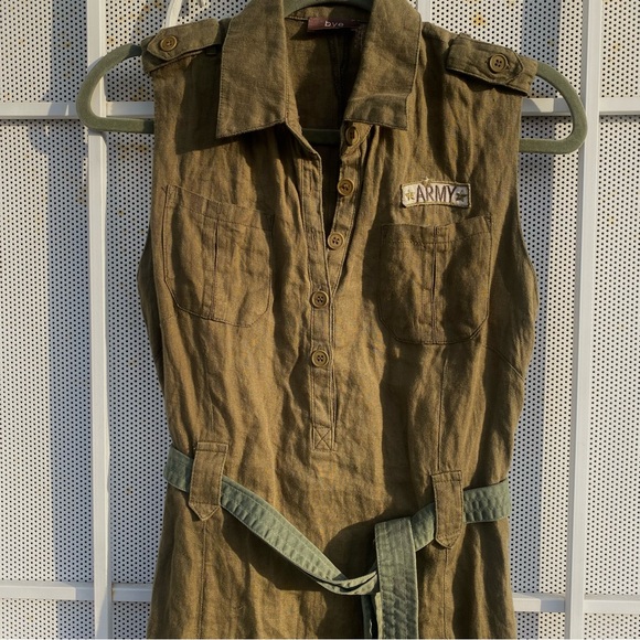 Bye women’s size S linen button front belted waist sleeveless army dress - Picture 6 of 12